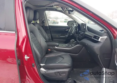 2024 Toyota Highlander Xle z USA, uszkodzony, nr VIN 5TDKDRBH9RS541305